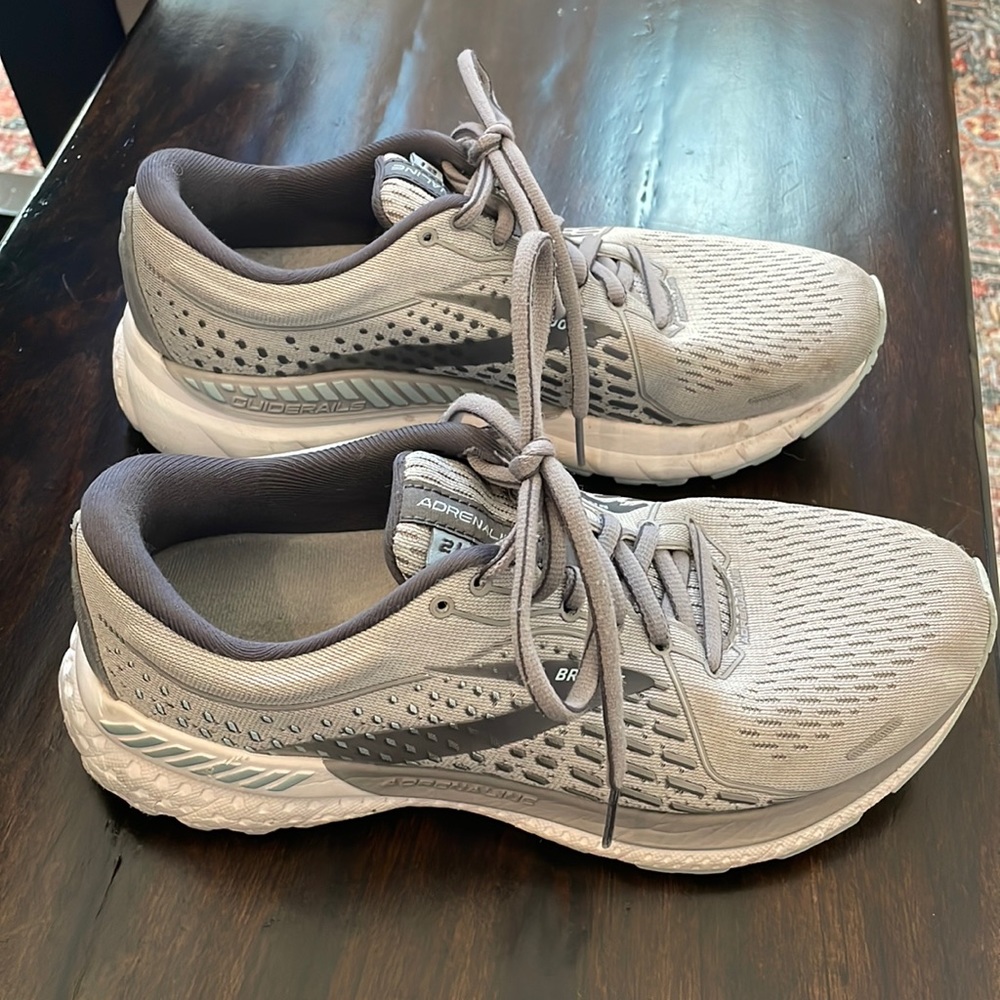 Brooks women’s running shoe